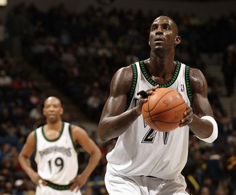 造犯规不仅 造犯规不仅