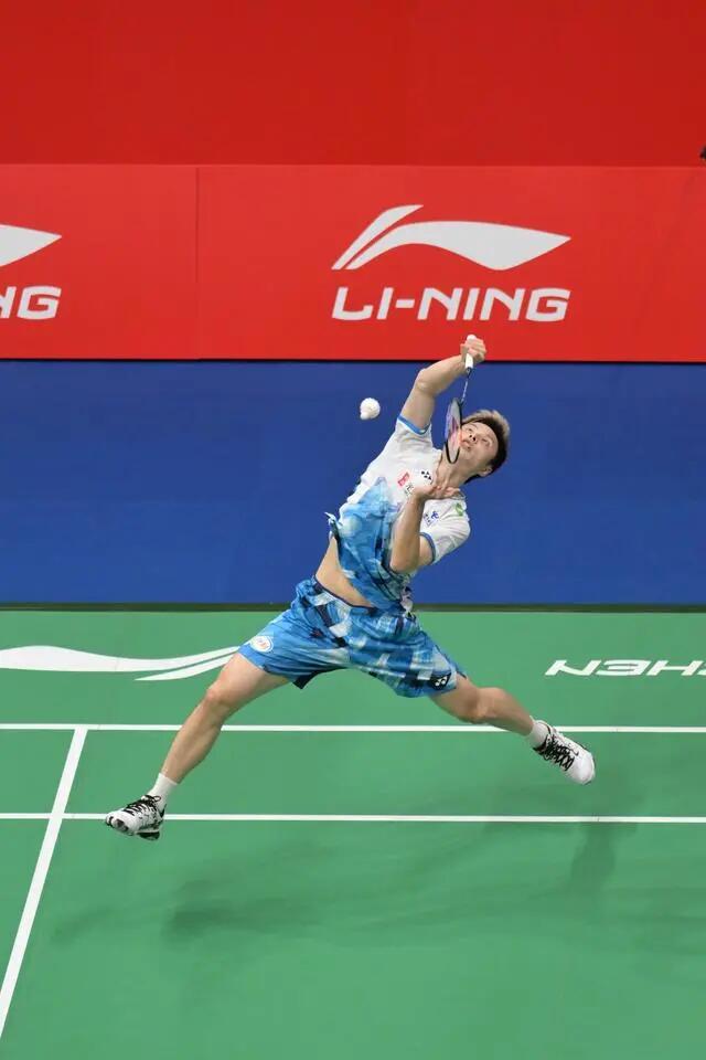 的空间中竞 的空间中竞