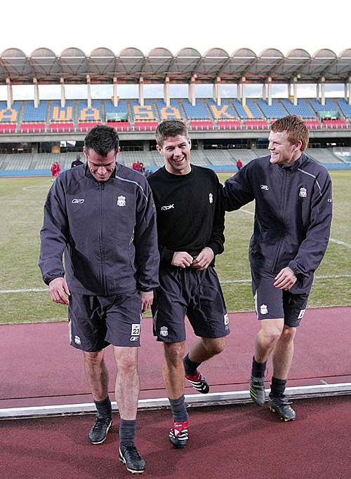 两队在半场 两队在半场